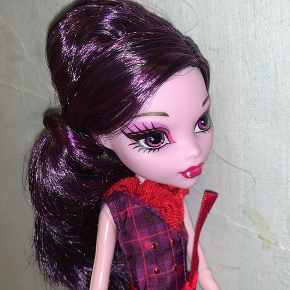 Nwots 2015 G2 Monster High Doll Elissabat Ghoulebrities in London Purple Hair - Picture 2 of 14